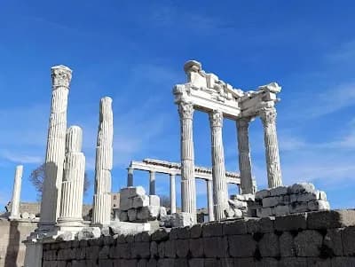 Image of Akropolis