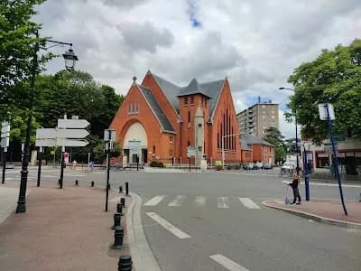 Image of Église Sainte-Louise-de-Marillac de Drancy Image of Église Sainte-Louise-de-Marillac de Drancy